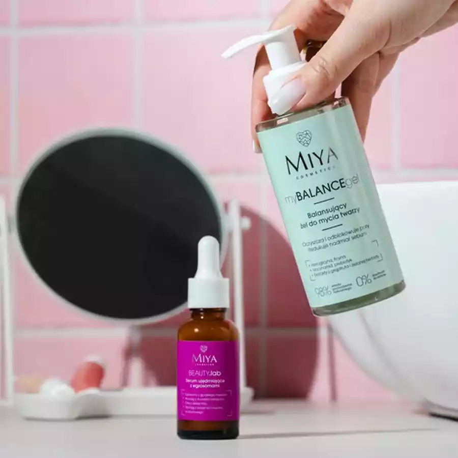 imagen serum reafirmante con exosomas beautylab miya cosmetics y gel